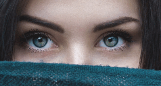 Oko w oko z pielęgnacją skóry wokół oczu